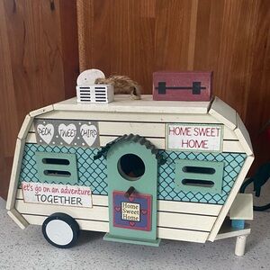 Wood Birdhouse camper